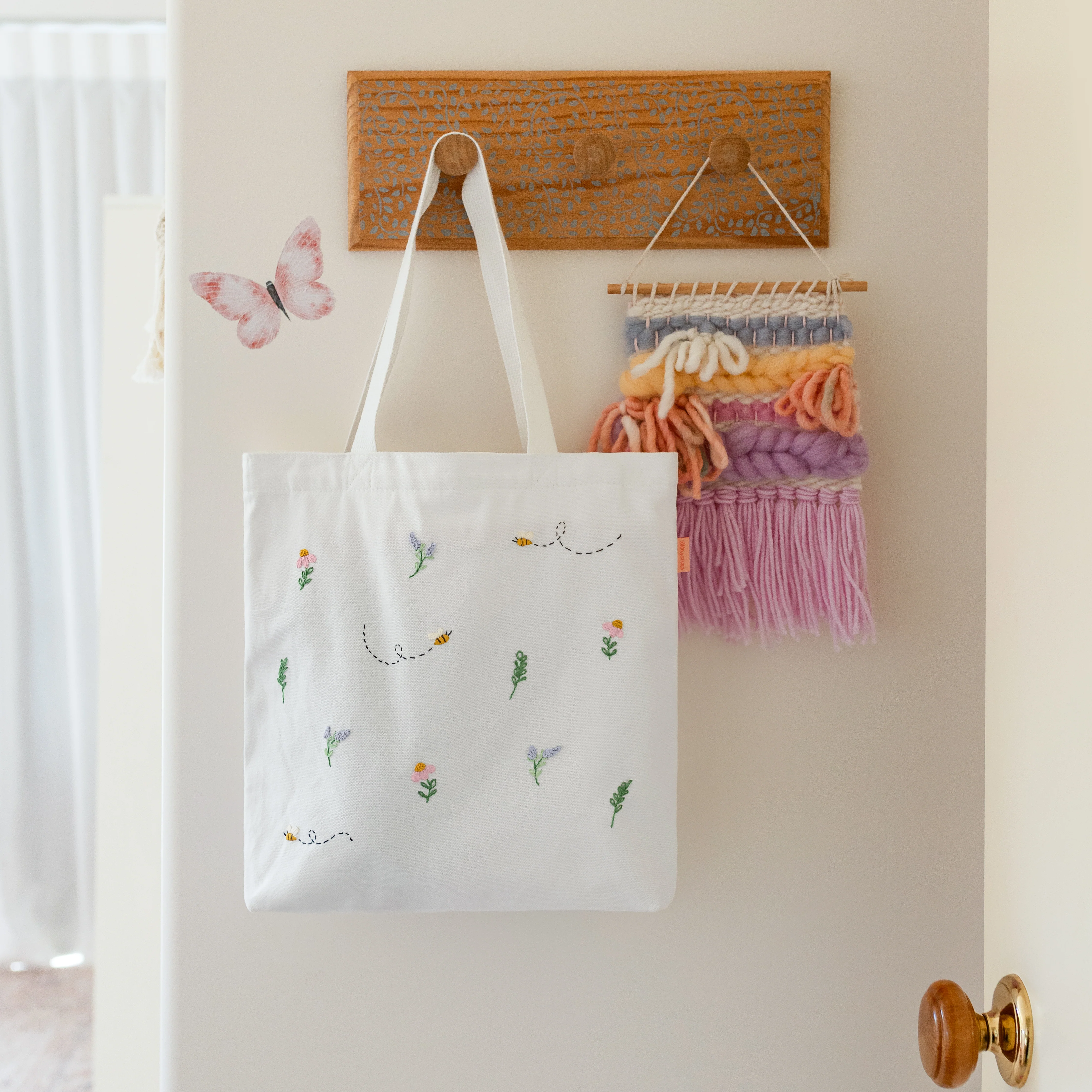 Bee on the Go Tote Bag Beginner Kit - Image 14