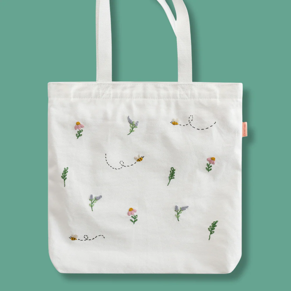 Bee on the Go Tote Bag Beginner Kit - Image 2